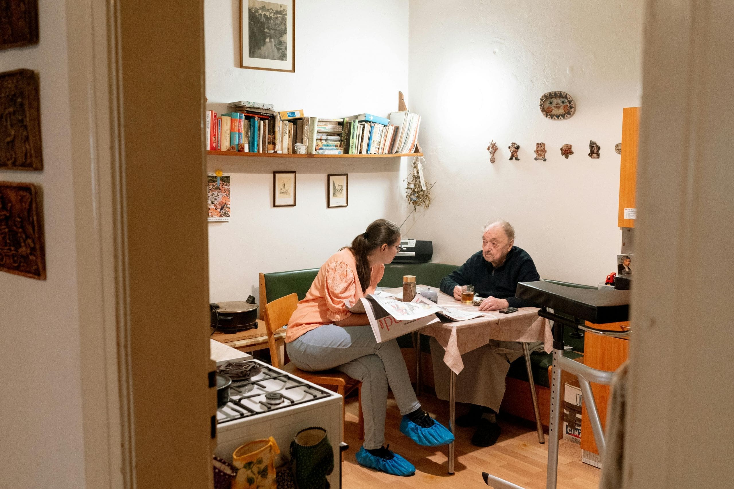 Benefits of Waking Night Care for the Elderly