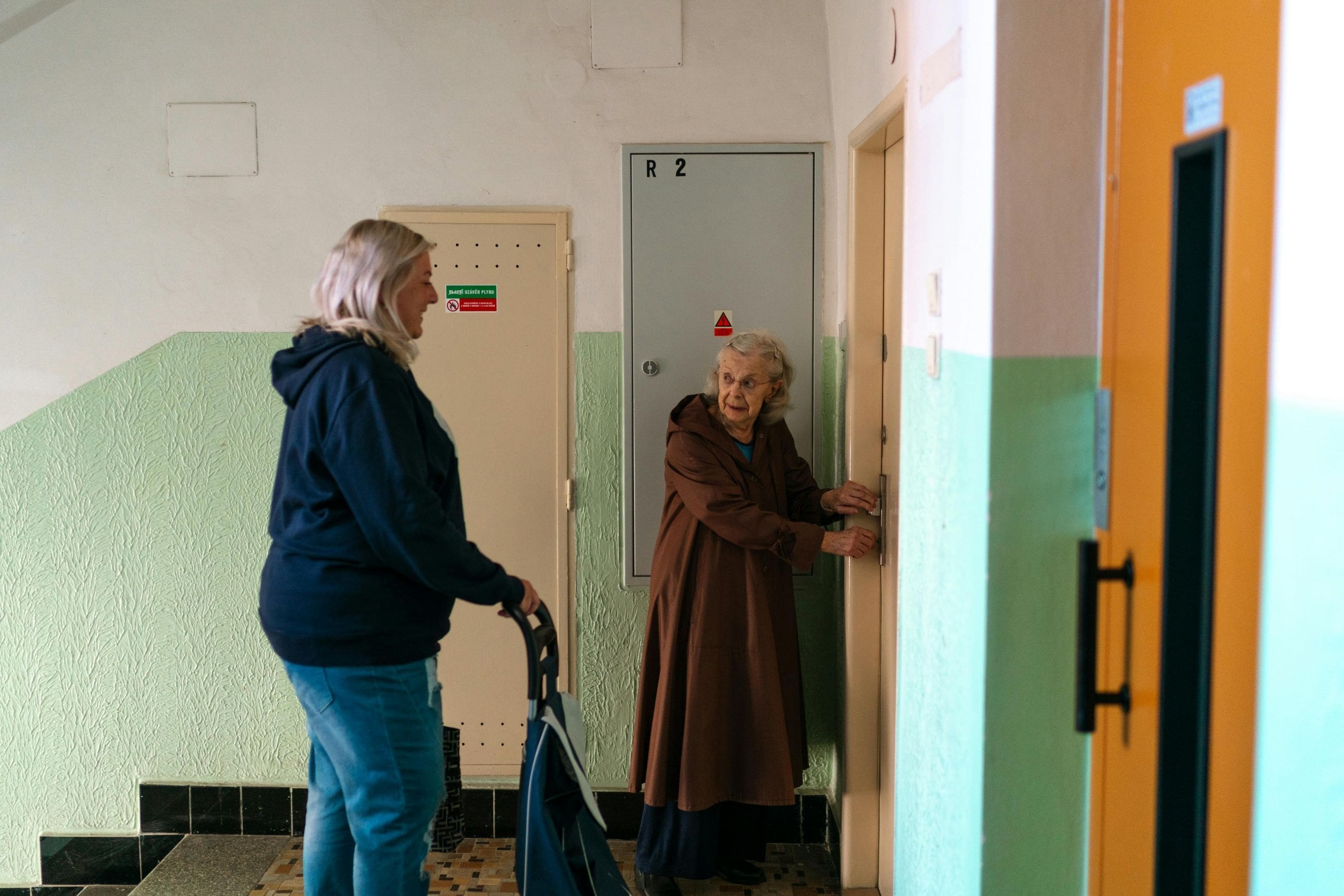 Benefits of Waking Night Care for the Elderly