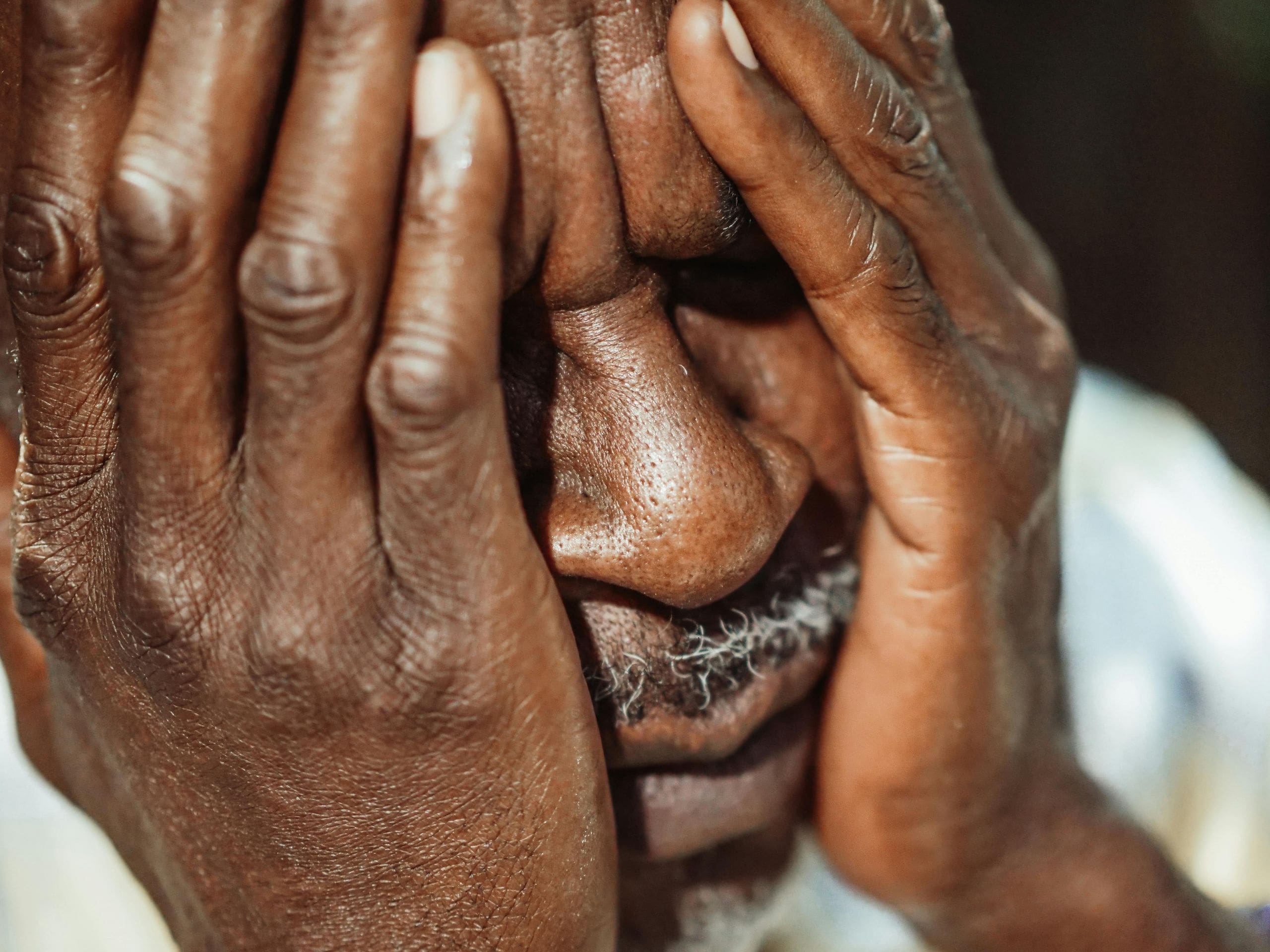 What Are the Benefits of Alzheimer's Care for the Family?